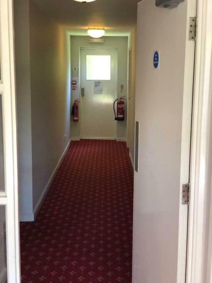 Hotel The Holroyd Arms Guildford Zewnętrze zdjęcie